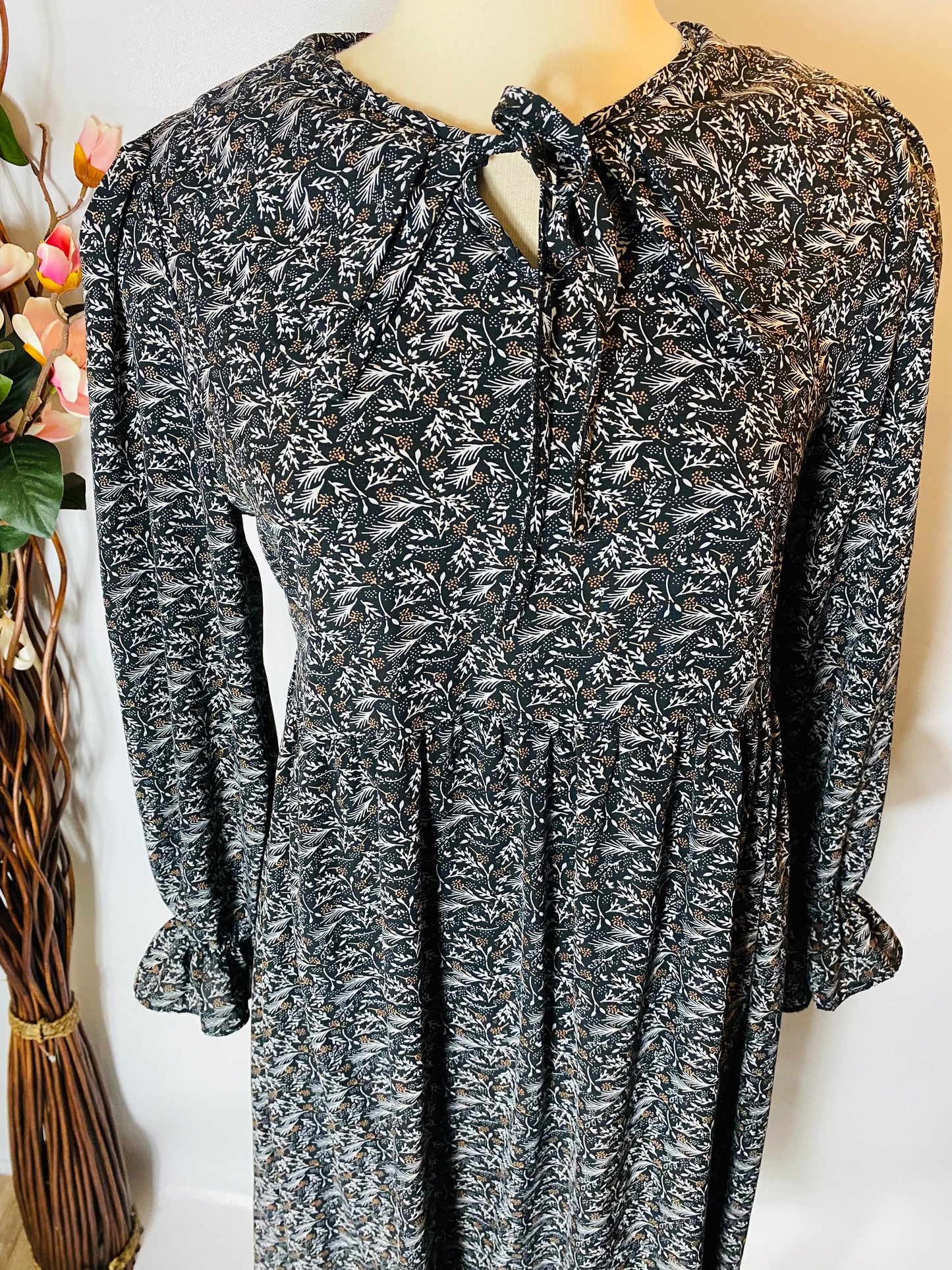 Viviana Black Floral Midi Dress
